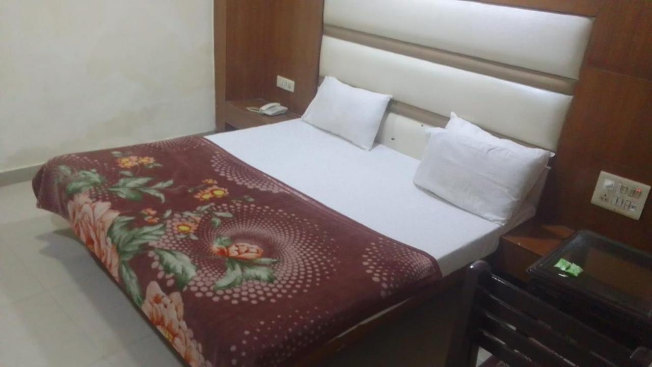 Hotel Noble Inn New Delhi Eksteriør bilde